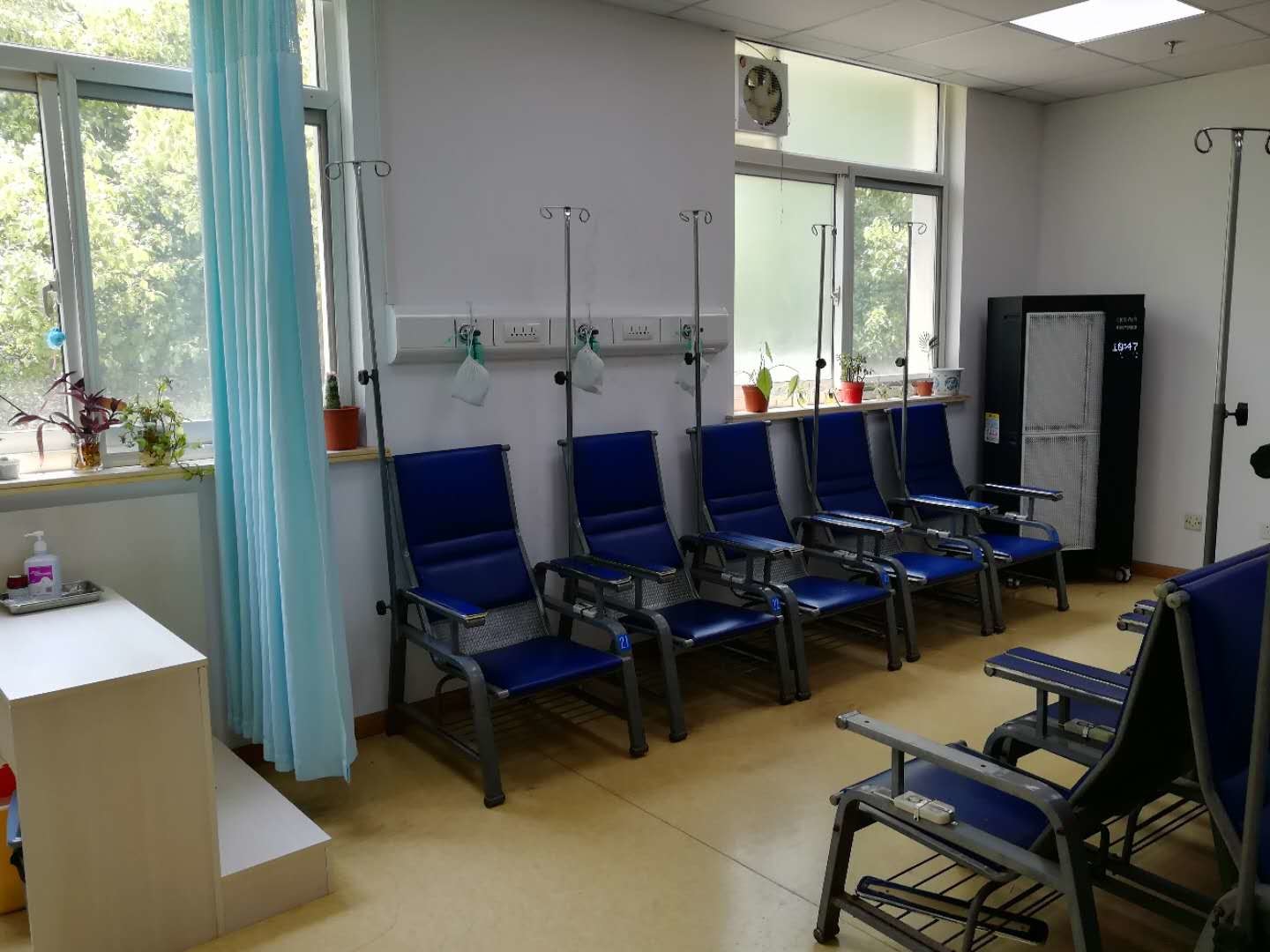 최신 회사 사례 상하이 우지아오창 타운 지역 의료 센터